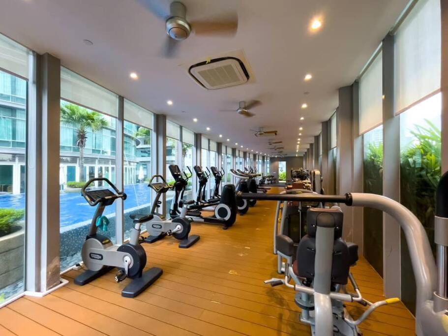 Lovely 2&3bedrooms Klcc And Kl Tower View Apartment *
