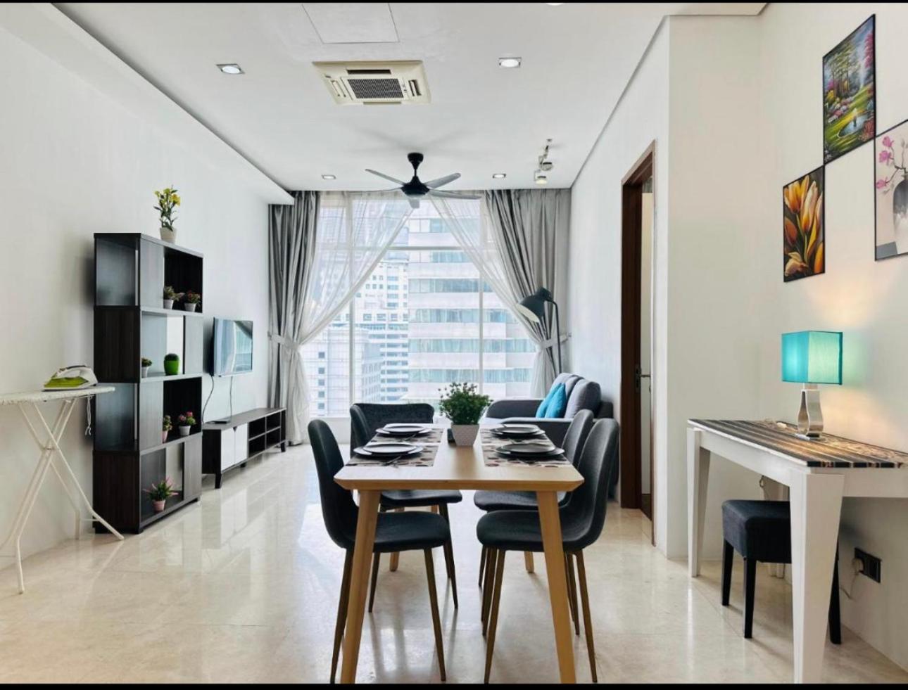 Lovely 2&3bedrooms Klcc And Kl Tower View Apartment