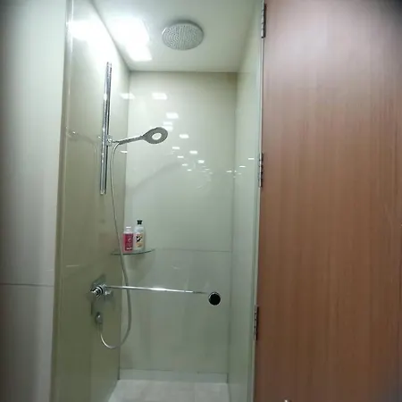 Lovely 2&3Bedrooms Condo Klcc And Kl Tower View Kuala Lumpur Exterior photo