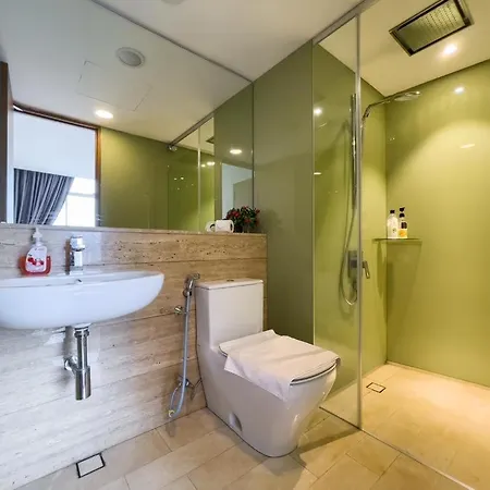 Lovely 2&3Bedrooms Condo Klcc And Kl Tower View Kuala Lumpur Exterior photo