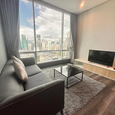 Lovely 2&3Bedrooms Condo Klcc And Kl Tower View Kuala Lumpur Exterior photo